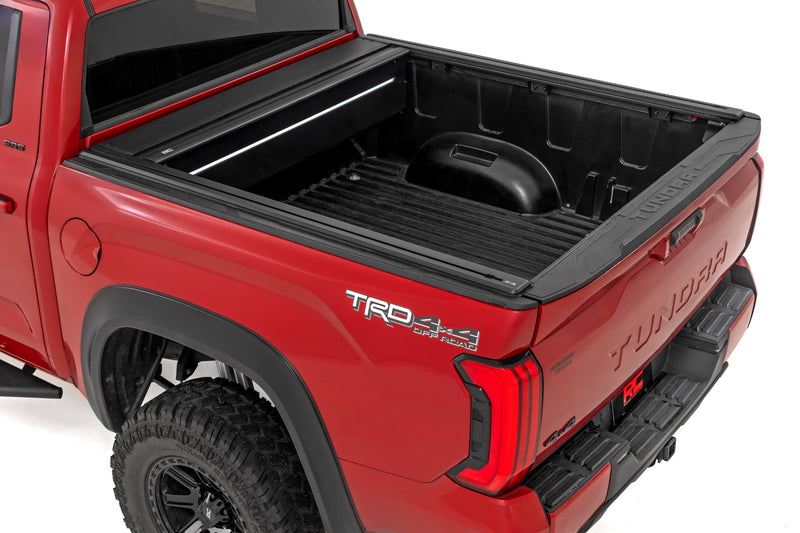 ラフカントリー 電動リトラクタブルベッドカバー 5'7" | トヨタ Tundra 2WD/4WD (2022-2026)