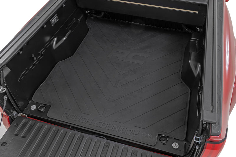 ラフカントリー トヨタ タコマ ベッドマット 5フィート荷台用 RC Logo 2WD/4WD (2024-2026)