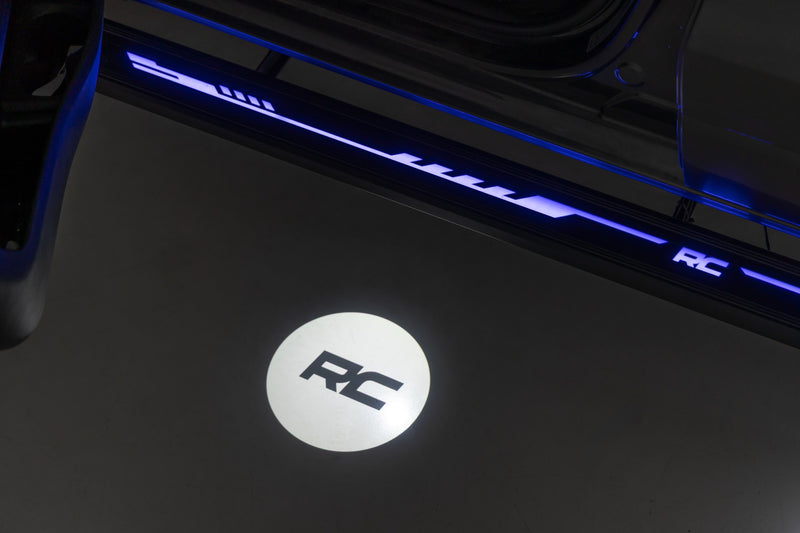 ラフカントリー マルチカラーLEDランニングボード クルーキャブ フォード F-150/Lightning/F-250/F-350/Raptor (2015-2026)