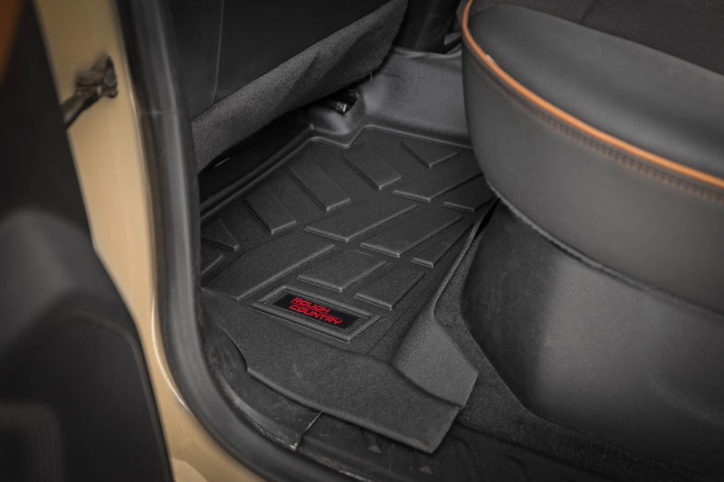 ラフカントリー Sure-Fit フロアマット シボレー Colorado / GMC Canyon 2WD/4WD 2023-2026