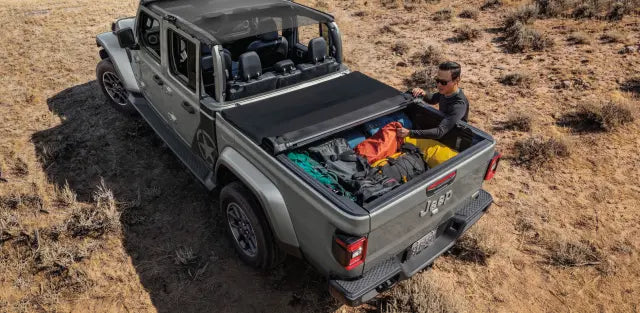 Mopar ジープ グラディエーター ドアヒンジカバー 2020-2026