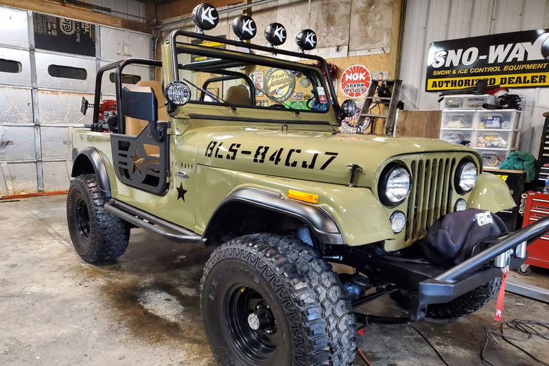 ラフカントリー ジープ CJ5/CJ7/Scrambler 4インチ サスペンションリフトキット (1982-1986)