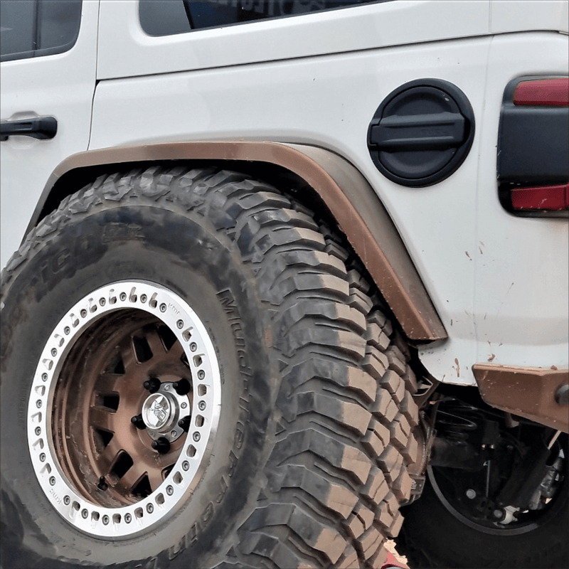 Notorious Dovetail Rear Flare JL用ダブテールリアフェンダー