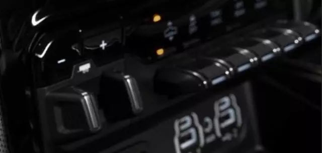 モパー トレーラーブレーキコントロールスイッチ — ラム 1500 2019-2024