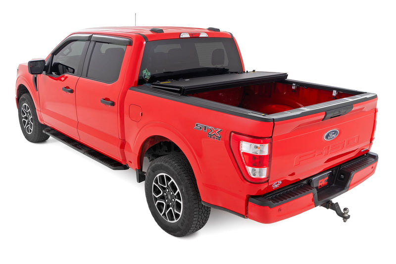ラフカントリー ハードトライフォールド フリップアップ トノーカバー | フォード F-150 2WD/4WD 2015-2020