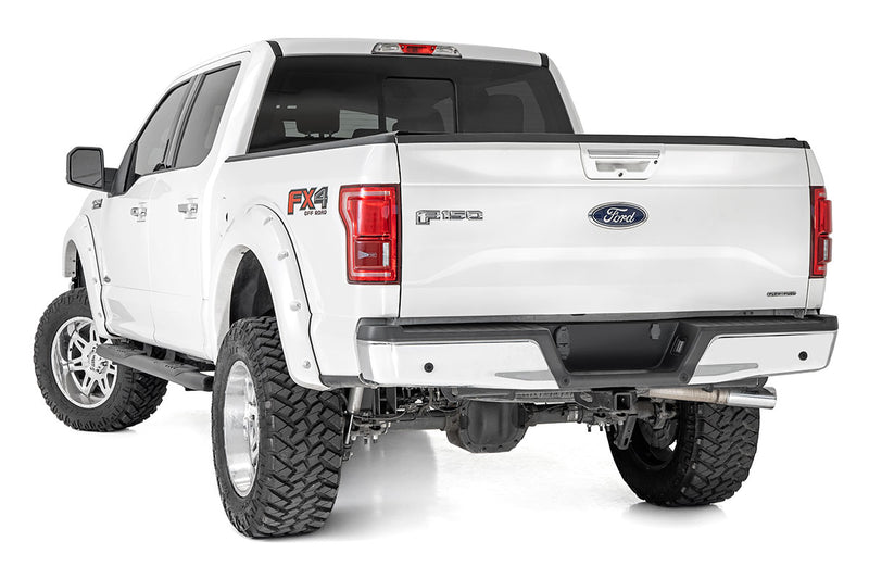 ラフカントリー オーバルナーフステップ クルーキャブ用 ブラック フォード F-150/Lightning/F-250/F-350/Raptor (2015-2026)