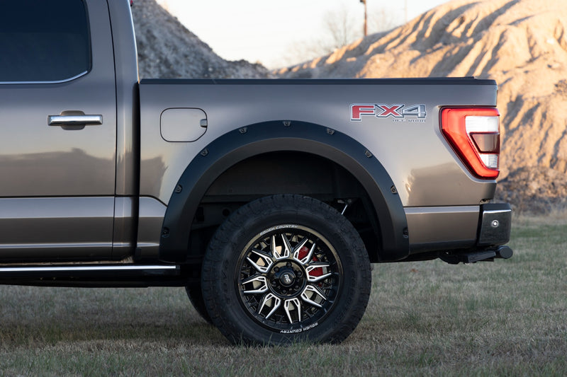 ラフカントリー ポケットフェンダーフレア フォード F-150 2WD/4WD 2021-2026