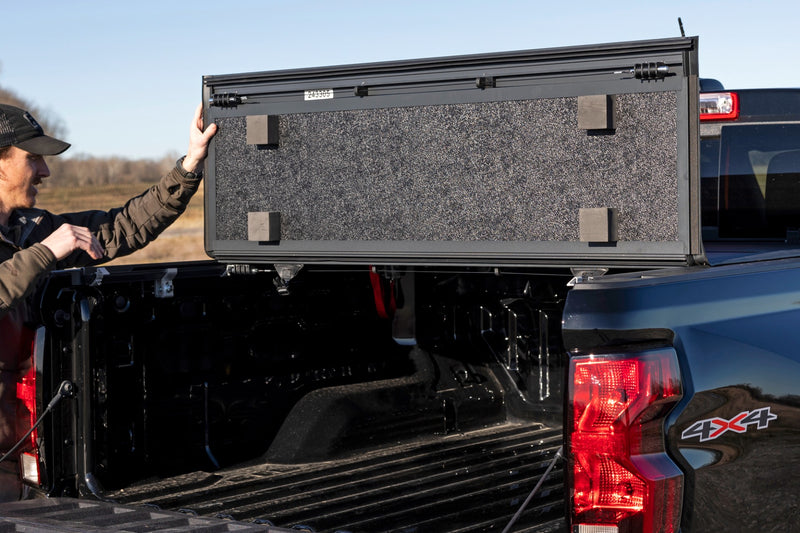 ラフカントリー ハードロープロファイルベッドカバー シボレー Colorado / GMC Canyon 2015-2026