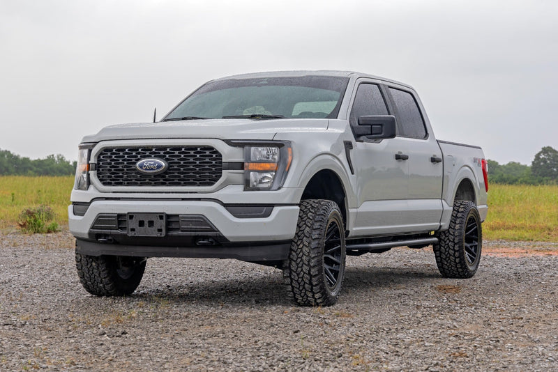 ラフカントリー OV2 サイドステップ (ランニングボード) クルーキャブ フォード F-150/Lightning/F-250/F-350 2015-2026