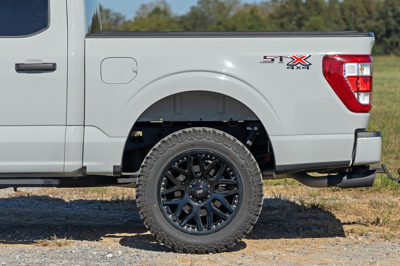 ラフカントリー マッドフラップデリートキット | フォード F-150 2WD/4WD (2021-2026)