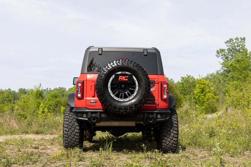 ラフカントリー チューブラーリアバンパー LEDポッド付き フォード ブロンコ 4WD 2021-2026