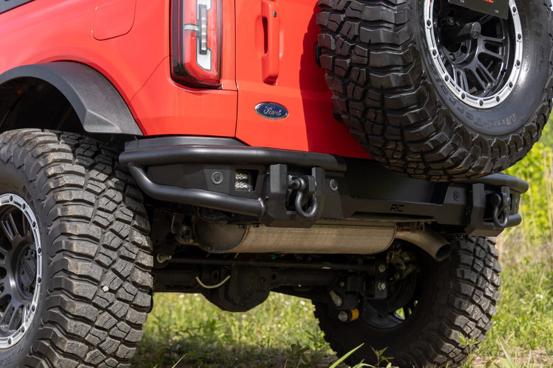 ラフカントリー チューブラーリアバンパー LEDポッド付き フォード ブロンコ 4WD 2021-2026