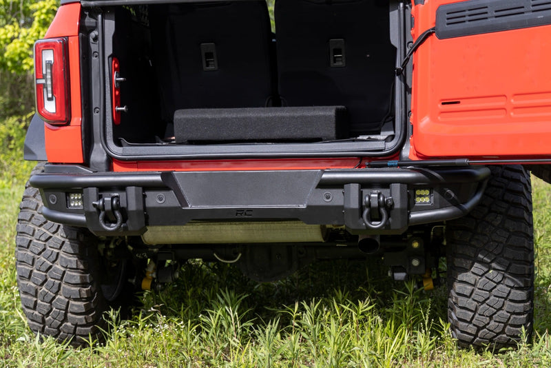 ラフカントリー チューブラーリアバンパー LEDポッド付き フォード ブロンコ 4WD 2021-2026