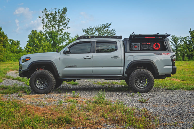 ラフカントリー モジュラーベッドキャップ 5フィート荷台用 トヨタ タコマ 2WD/4WD 2016-2023