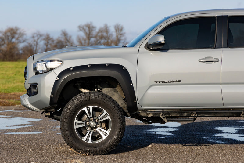 ラフカントリー ポケットフェンダーフレア トヨタ タコマ 2WD/4WD 2016-2023