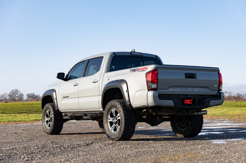 ラフカントリー ポケットフェンダーフレア トヨタ タコマ 2WD/4WD 2016-2023