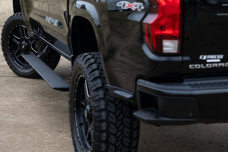 ラフカントリー パワーランニングボード デュアルモーター クルーキャブ シボレー Colorado / GMC Canyon 2015-2026