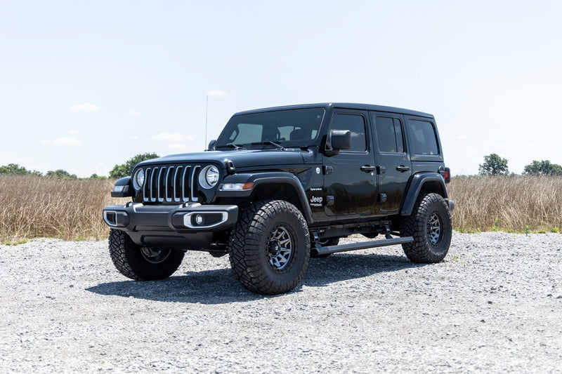 ラフカントリー 2.5インチ リフトアップキット | ジープ ラングラー JL 4ドア 4WD (2024-2026)