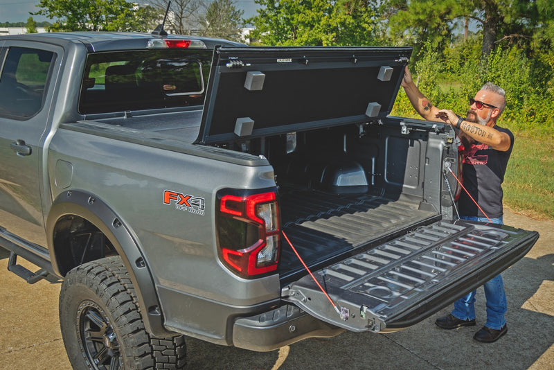 ラフカントリー ハードロープロファイルベッドカバー トライフォールド | 5フィートベッド | フォード Ranger 2WD/4WD 2024-2025