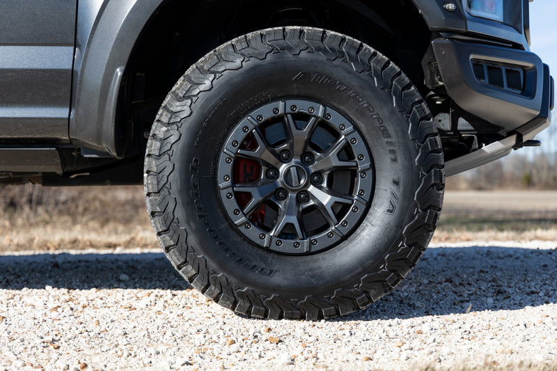 ラフカントリー 2.5インチ リフトキット | フォード F-150 Raptor 4WD 2019-2020
