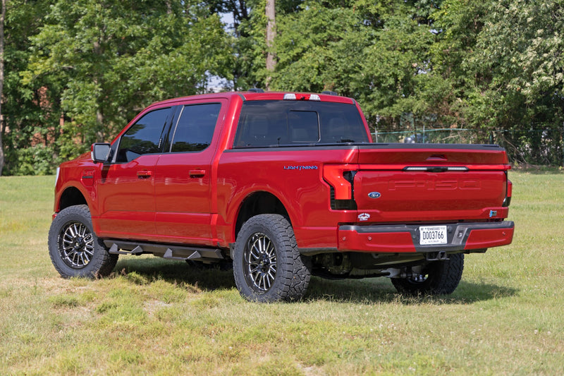 ラフカントリー 3インチ リフトキット 鍛造UCA | フォード F-150 Lightning 4WD (2022-2026)
