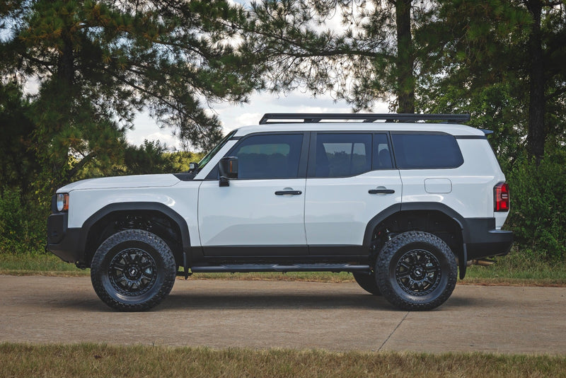 ラフカントリー オーバルナーフステップバー ブラック トヨタ Land Cruiser 4WD 2024-2026