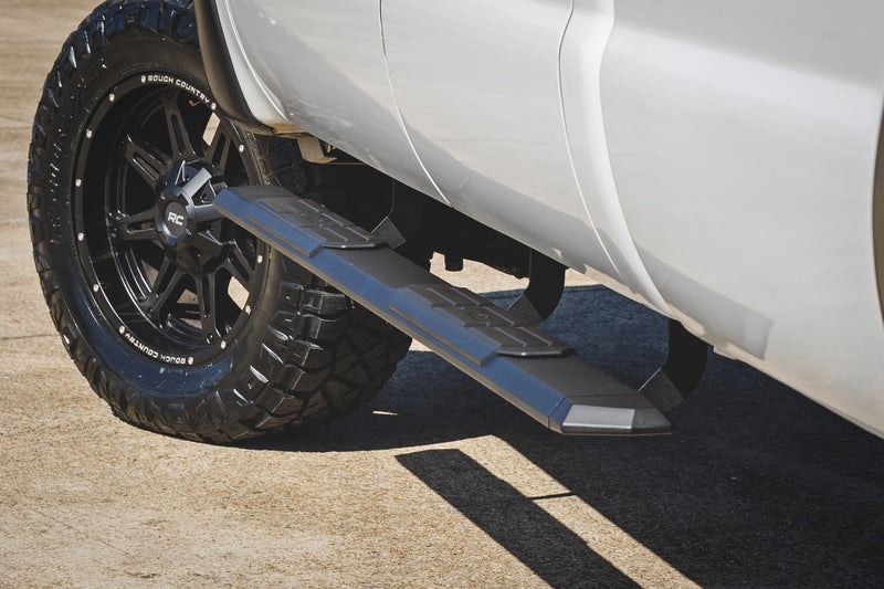 ラフカントリー TR2 ランニングボード フォード F-250/F-350 Super Duty 1999-2016