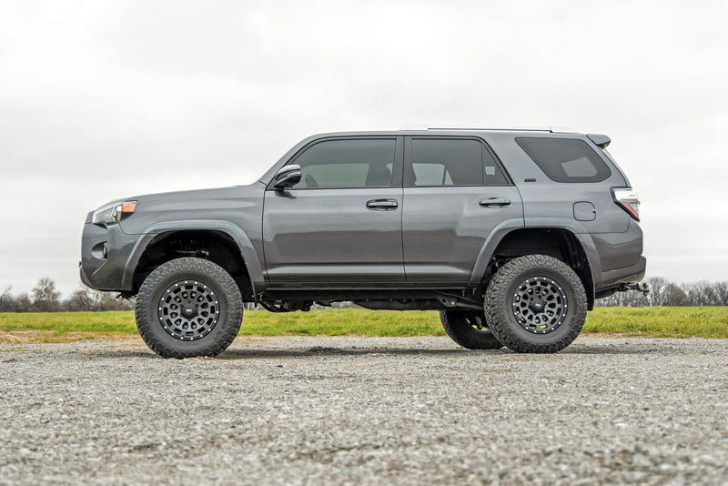 ラフカントリー トヨタ 4Runner 2WD/4WD 4.5インチリフトキット (2015-2020)