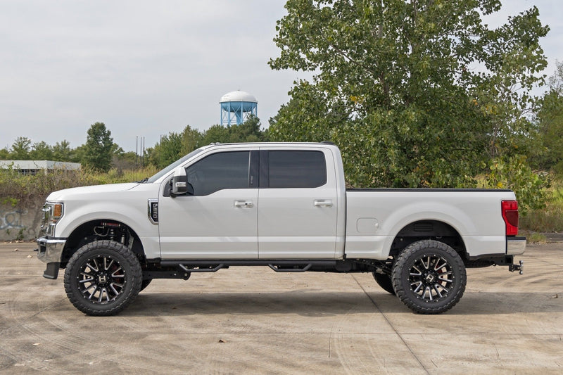ラフカントリー ナーフステップ キャブレングス クルーキャブ フォード F-150/Lightning/F-250/F-350/Raptor (2015-2026)