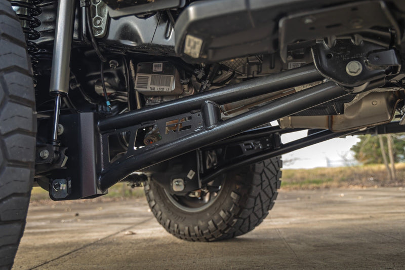 ラフカントリー 4.5インチ リフトキット ラジウスアーム フォード F-250/F-350 Super Duty 4WD (2023-2026)