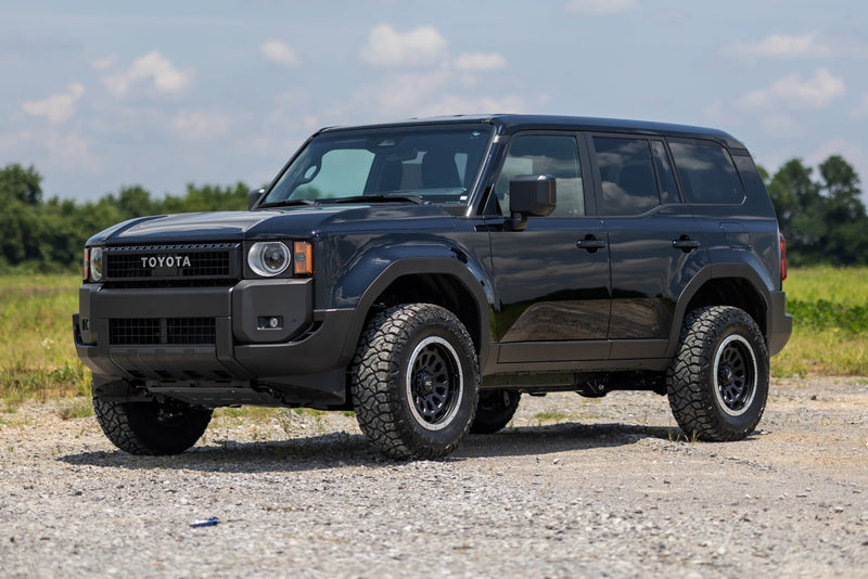 ラフカントリー 1インチ レベリングキット | トヨタ Land Cruiser 4WD (2024-2026)