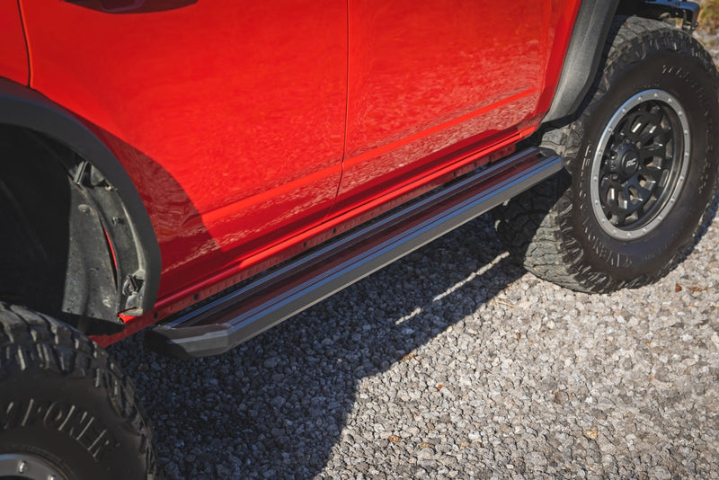 ラフカントリー マルチカラーLEDランニングボード 4ドア フォード Bronco 4WD (2021-2026)