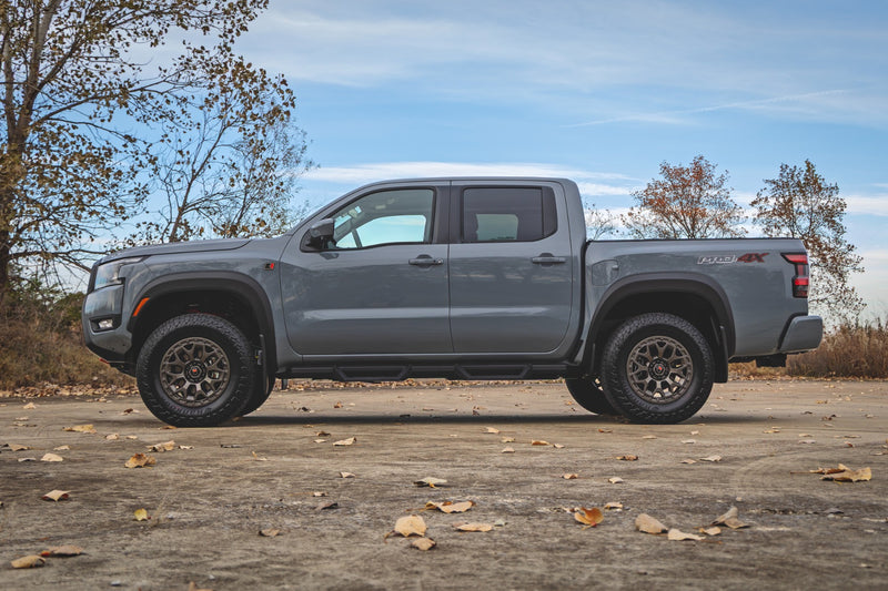 ラフカントリー ハードロールアップ トノーカバー | 5フィートベッド | ニッサン Frontier 2WD/4WD 2022-2026