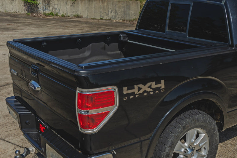 ラフカントリー 電動リトラクタブルベッドカバー 5'7" ベッド フォード F-150 2WD/4WD 2009-2014
