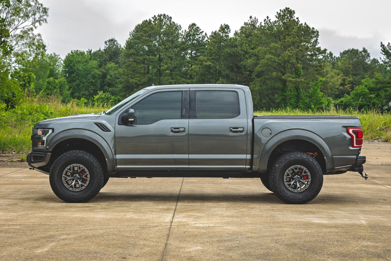 ラフカントリー リアホイールウェルライナー フォード F-150 Raptor 4WD 2017-2020