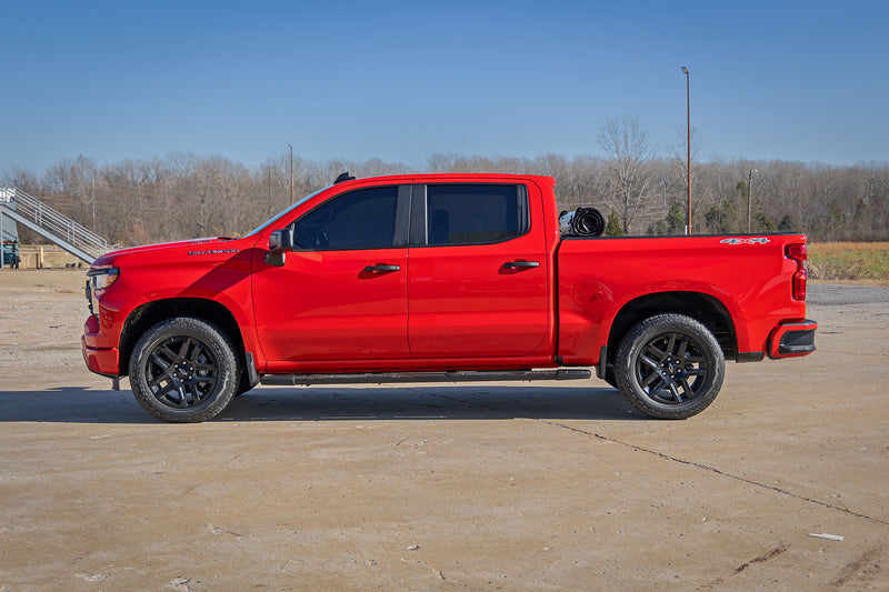 ラフカントリー ハードロールアップベッドカバー | シボレー シルバラード 1500 / GMC シエラ 1500 (2019-2026)