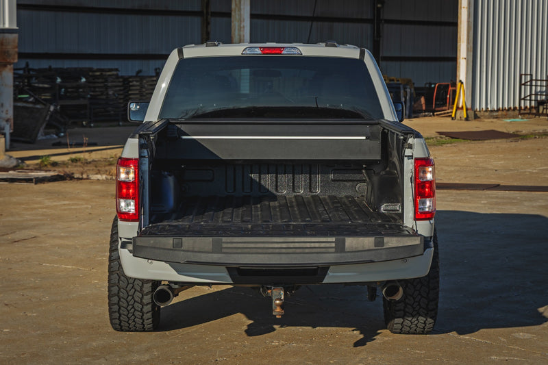 ラフカントリー 電動リトラクタブルトノーカバー フォード F-150 (2015-2026) / F-150 Lightning (2022-2026)