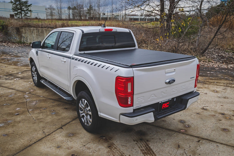ラフカントリー ハードロールアップ トノーカバー 5フィートベッド フォード Ranger 2WD/4WD 2019-2023
