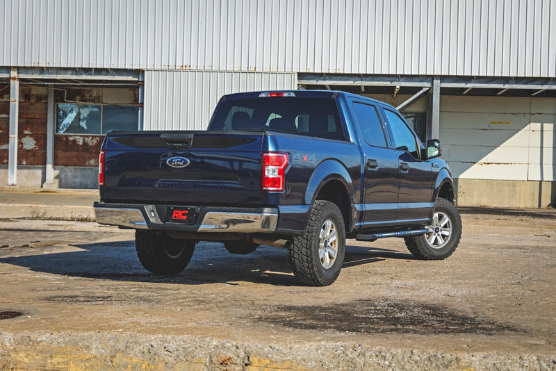 ラフカントリー AC2 ランニングボード アンバー/ホワイト LED クルーキャブ フォード F-150/Lightning/F-250/F-350/Raptor (2015-2026)