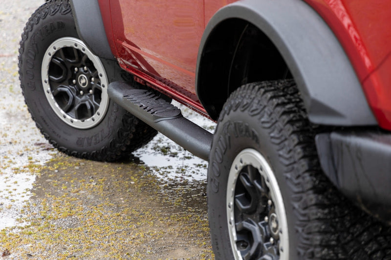 ラフカントリー オーバルナーフステップ 2ドア ブラック フォード Bronco 2021-2026