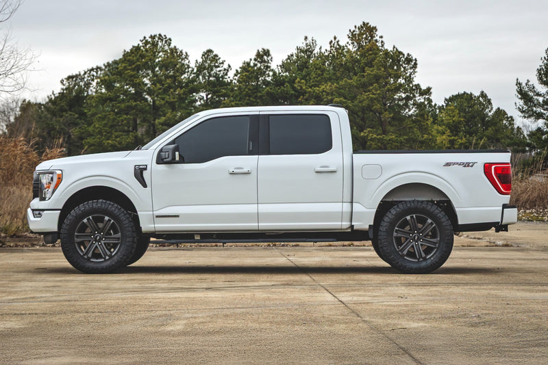 ラフカントリー TR2 ランニングボード フォード F-150/Lightning/F-250/F-350/Raptor 2015-2026
