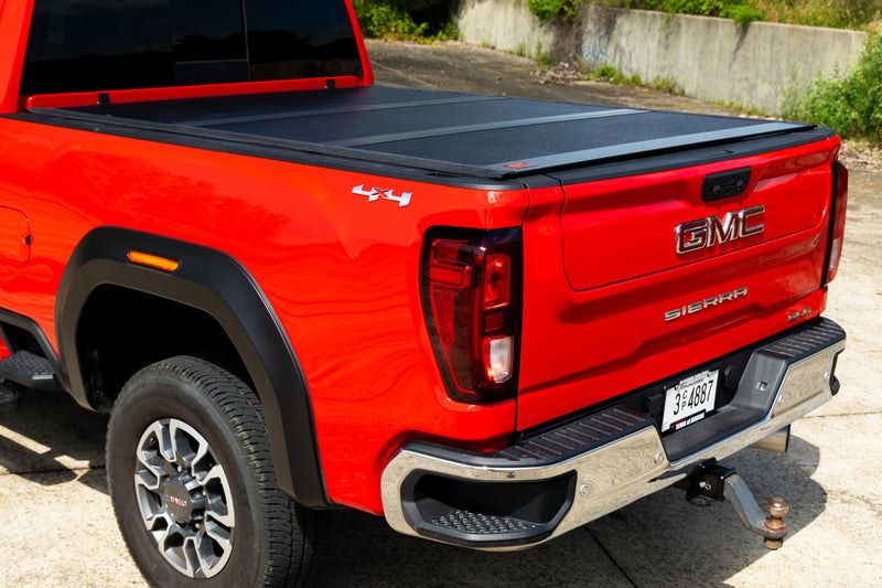 ラフカントリー ハードロープロファイル トノーカバー 6'9" ベッド レールキャップ付 シボレー/GMC 2500HD/3500HD 2020-2026
