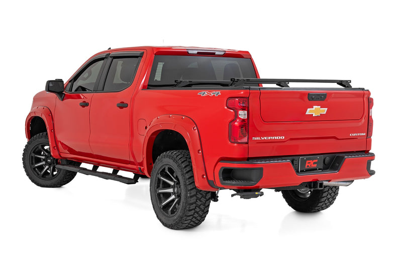 ラフカントリー TR2 ランニングボード シボレー/GMC 1500/2500HD/3500HD (2019-2026)