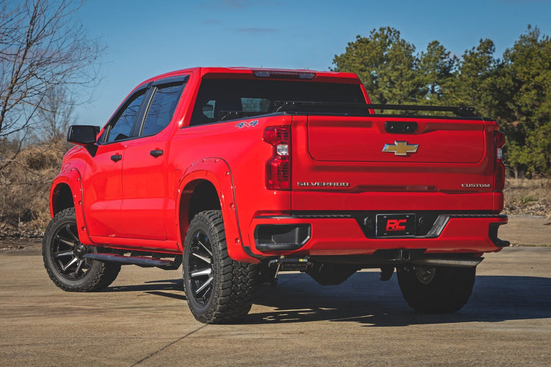 ラフカントリー TR2 ランニングボード シボレー/GMC 1500/2500HD/3500HD (2019-2026)