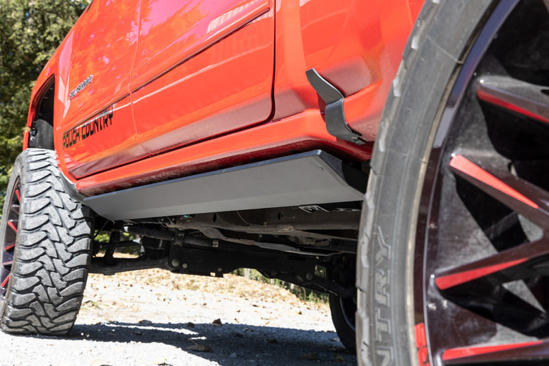 ラフカントリー パワーランニングボード シボレー/GMC 1500/2500HD/3500HD 2WD/4WD 2014-2019