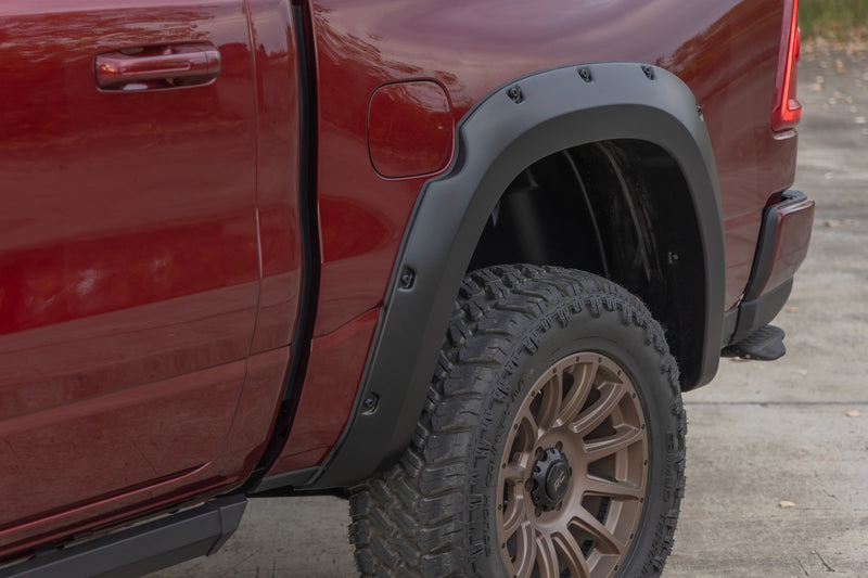 ラフカントリー ポケット フェンダーフレア ラム 1500 2WD/4WD 2025-2026