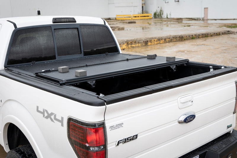 ラフカントリー ハードロープロファイルベッドカバー フォード F-150 2004-2014
