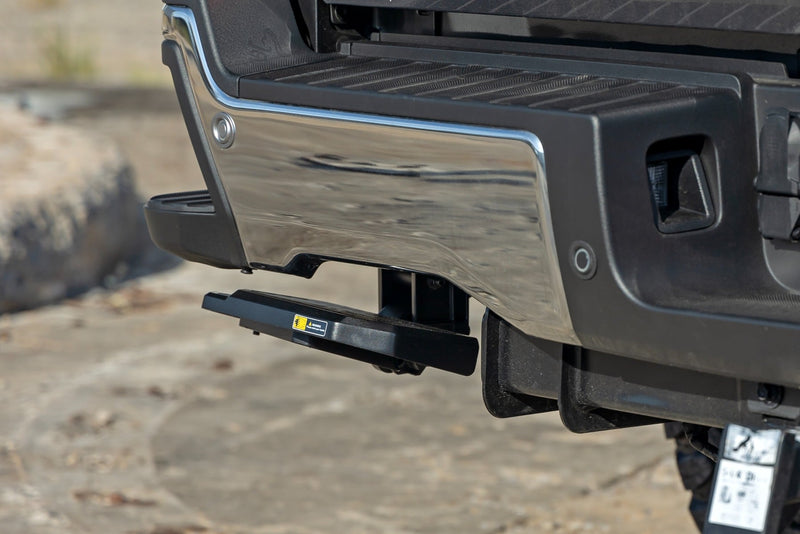 ラフカントリー リトラクタブルベッドステップ マニュアル式 フォード F-250/F-350 Super Duty (2023-2026)
