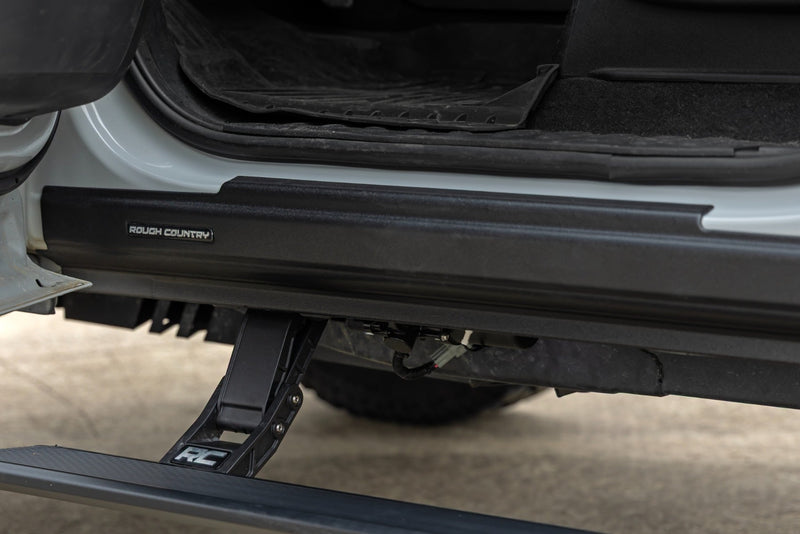 ラフカントリー Trail Cladding ロッカーシルプレート フォード F-150/Raptor/Tremor 2021-2026
