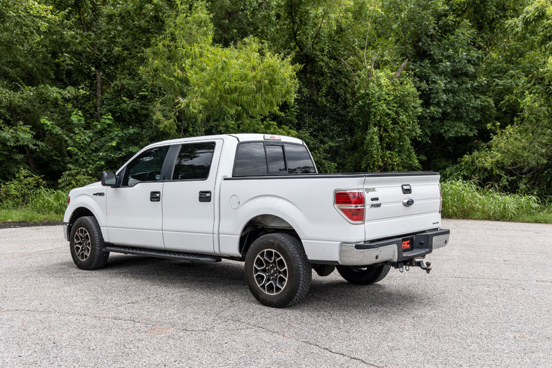 ラフカントリー RPT2 ランニングボード クルーキャブ ブラック フォード F-150 2WD/4WD (2009-2014)